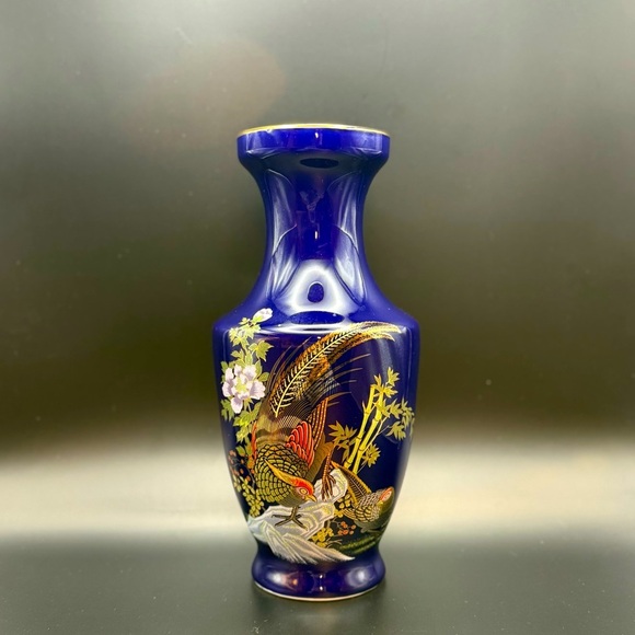 Vintage Cobalt Blue Asian Satsuma Style Vase Pheasants Gold Accents 10” Tall - Picture 1 of 7